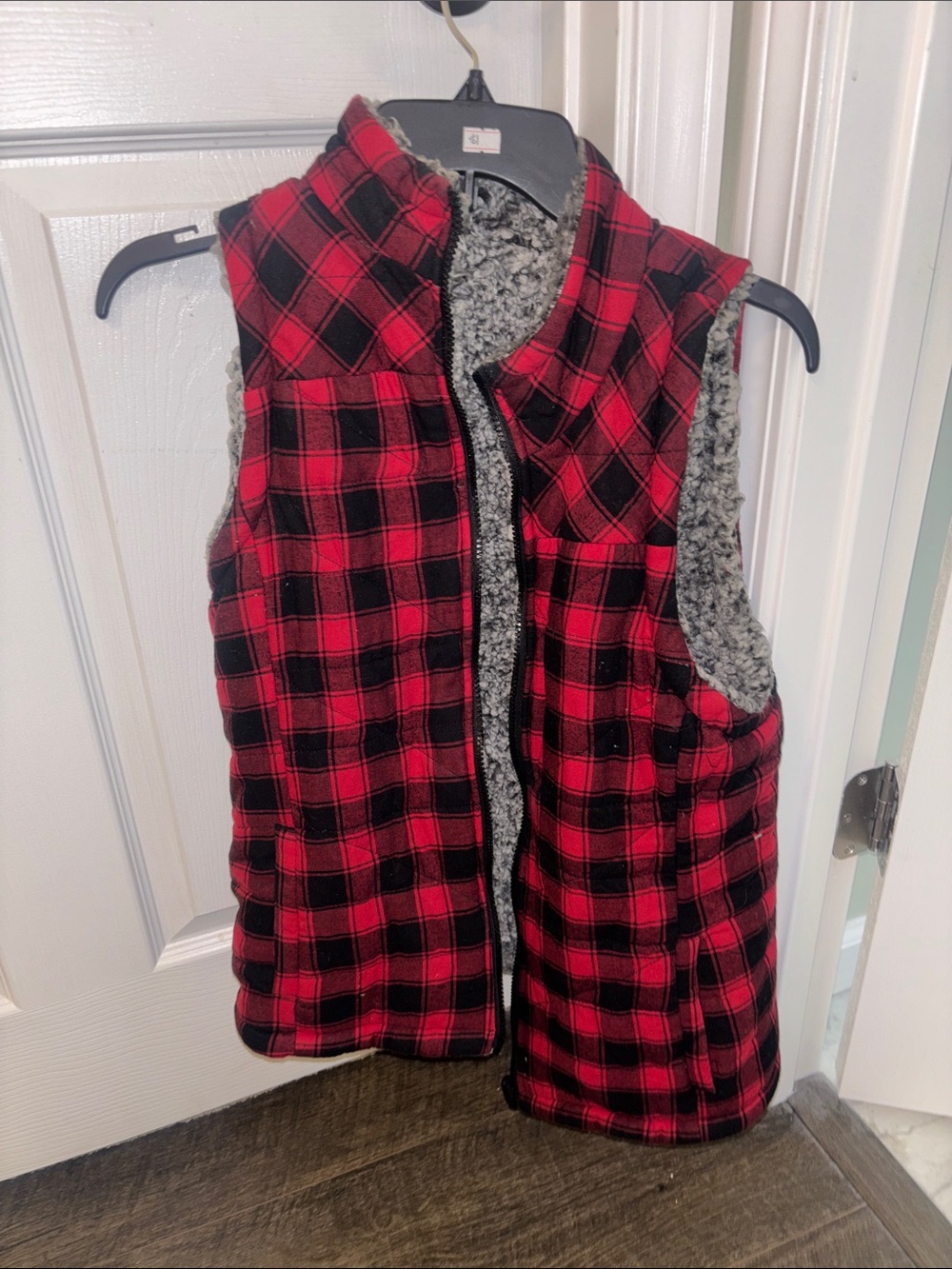Maurice’s women’s reversible vest
